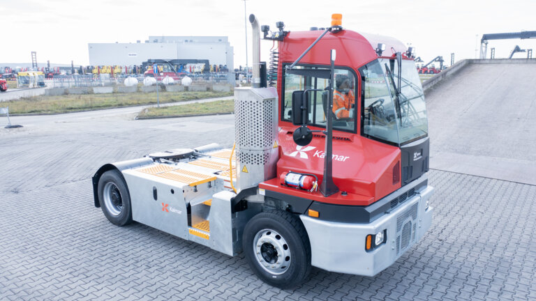 Die Kalmar TT7 Terminal-Zugmaschine
