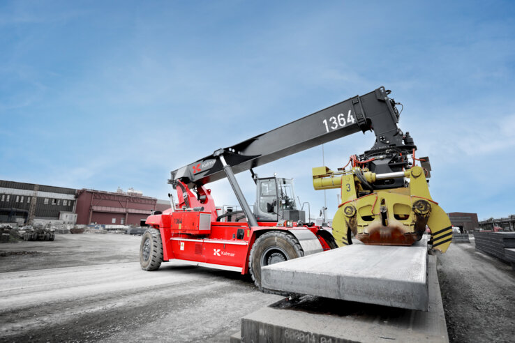 Reachstacker