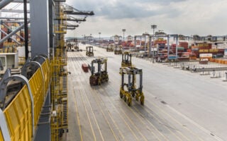 Kalmar Enables Multiple Battery Technologies for Electric Straddle Carriers